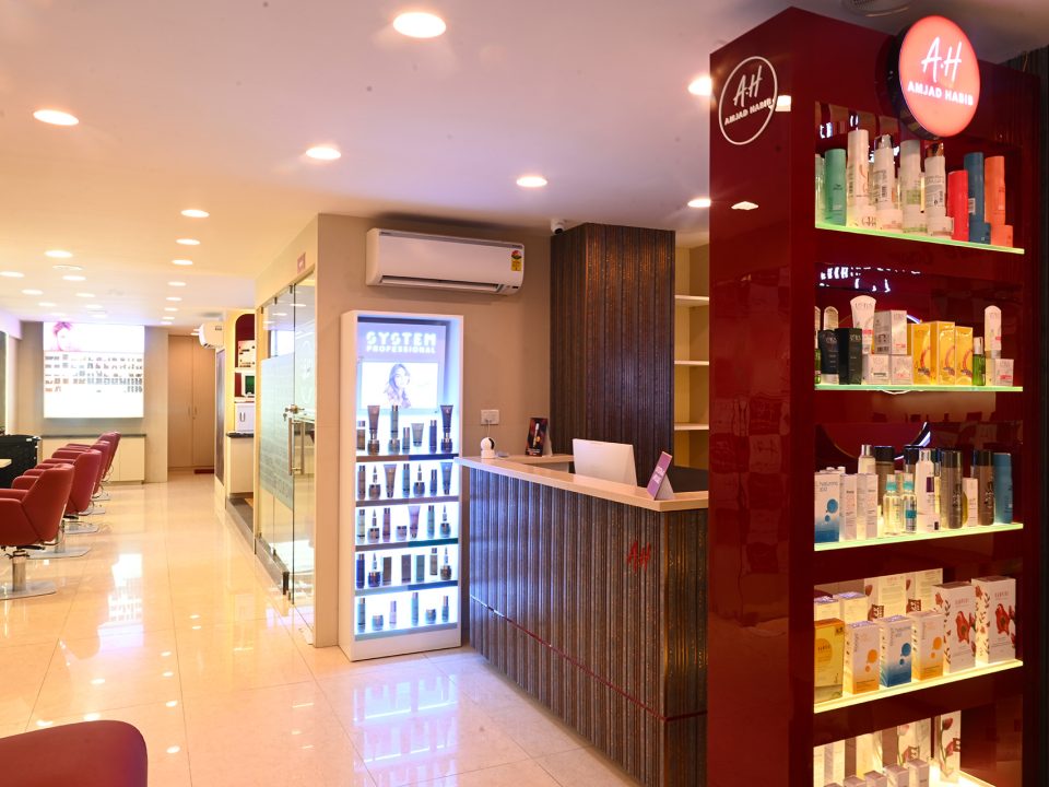 best makeup academy in hyderabad offerng best beautician courses in hyderabad